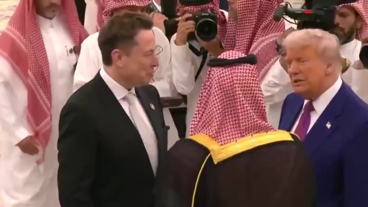@elonmusk Chào đón @POTUS và Thái tử Mohammed bin Salman ...
