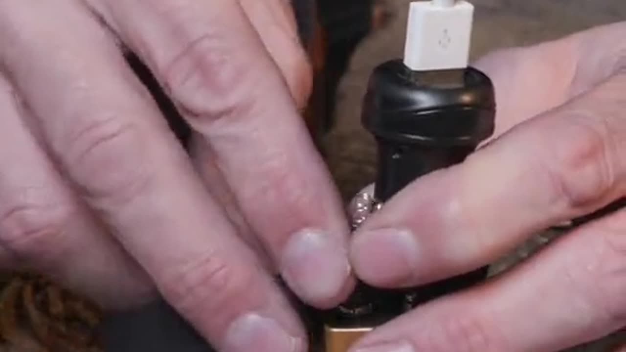 How to charge your mobile phone when there is no power(REPOST)