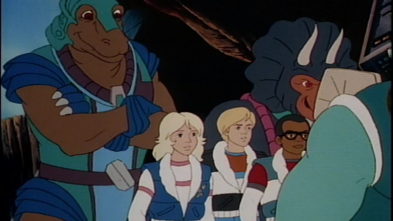 DINOSAUCERS - Ep. 47 - There's No Such Thing As Stego-Claws