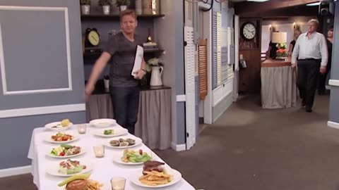 It Looks Like Some Bear Sh_t In The Woods _ Kitchen Nightmares (1080p)