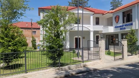 'Më dha karamele dhe më premtoi…' Si 12-vjeçarja 'shpëtoi' nga duart e 60-vjeçarit