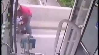 Bus driver saves a woman from committing a suicide together with her kid