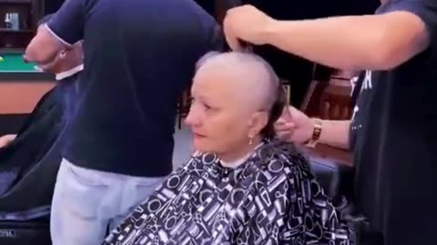 ✨ Fun Hair Transformation Moment! 💇‍♂️😊#HairTransformation ✂️💖 #SalonVibes 💇‍♀️✨