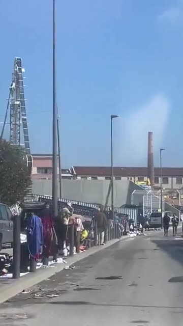 It looks like a post-apocalyptic country but it is Macron's France.