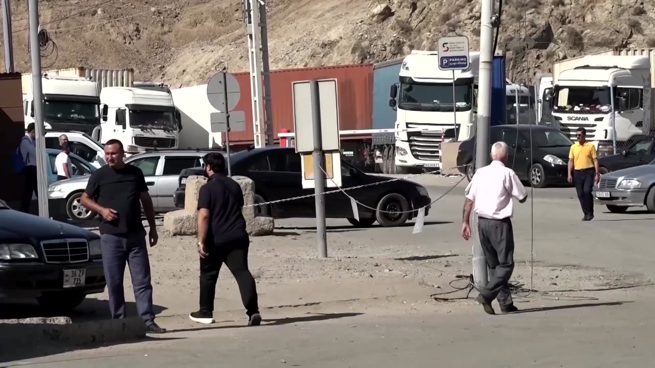 Iranians fleeing country describe life under bombs and no internet