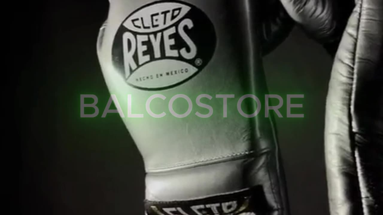 🥊 Get Your Customized Boxing Gloves at @balcostore!