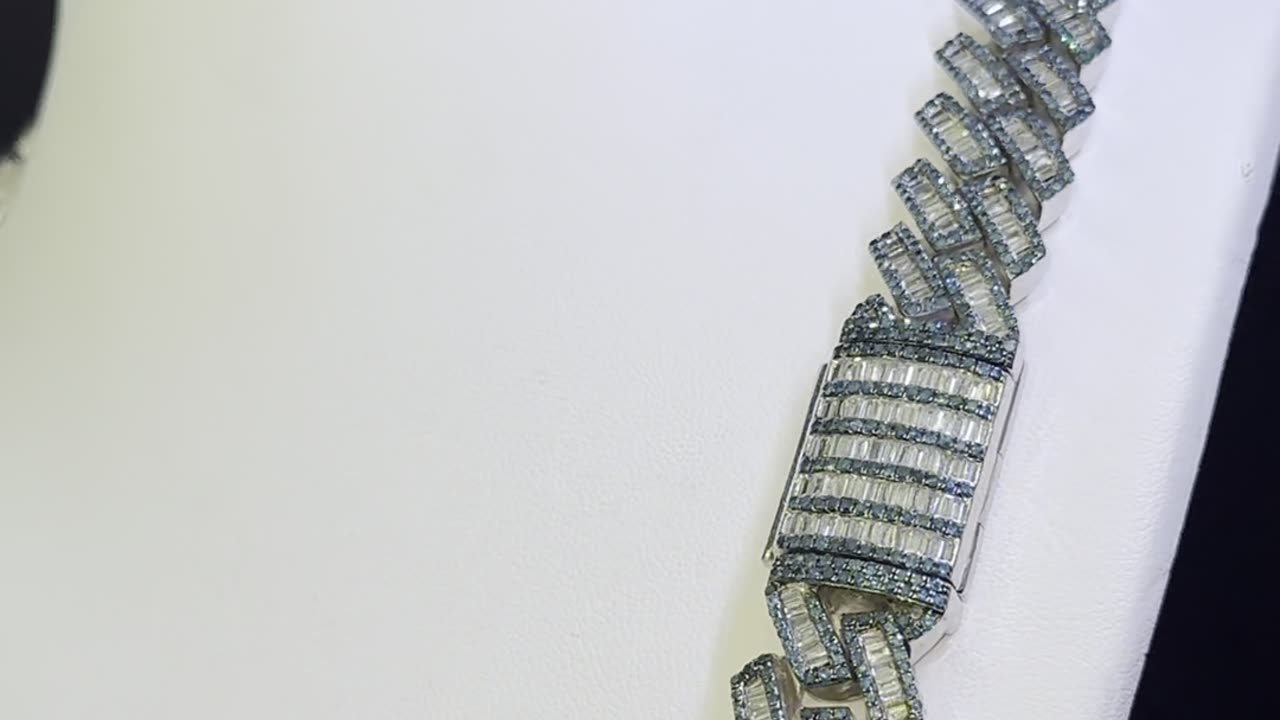 Custom Solid VVS 26.48ctw 💎 Cuban Chain