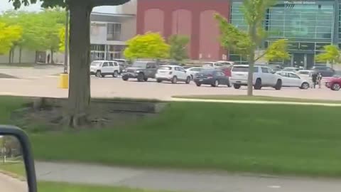 Emerging: Multiple people injured after shooting outside Meridian Mall in Okemos, Michigan