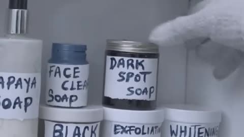 funny girlfriend bathroom