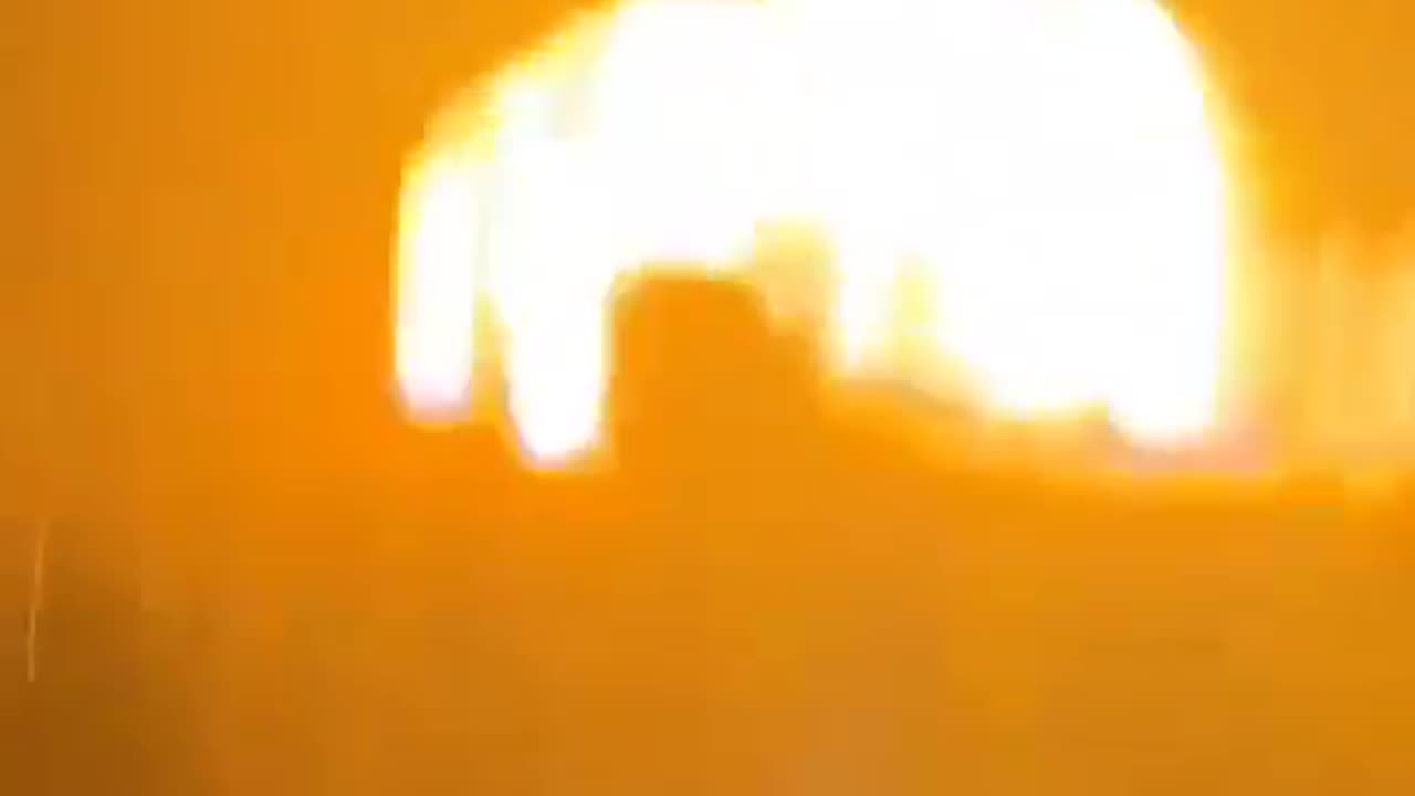 India fires missile at Pakistan