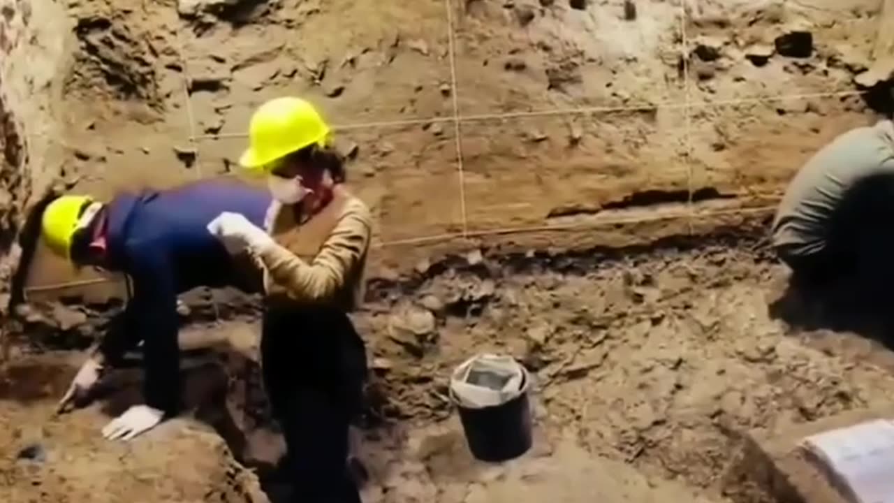 Ancient Arteatfect and Archoelogical History Finds
