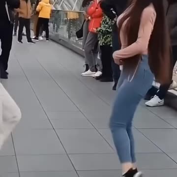 Amazing dance by Turkish boy and girl✌️