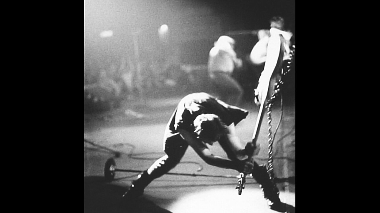 Should I Stay Or ShouldI Go ~ The Clash