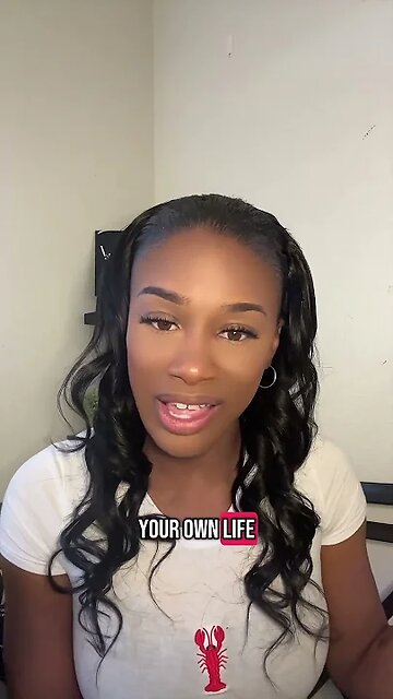 Hate America so much? 🇺🇸Then why are you still here? 🤡 Maybe it’s time you leave 🚪🗽