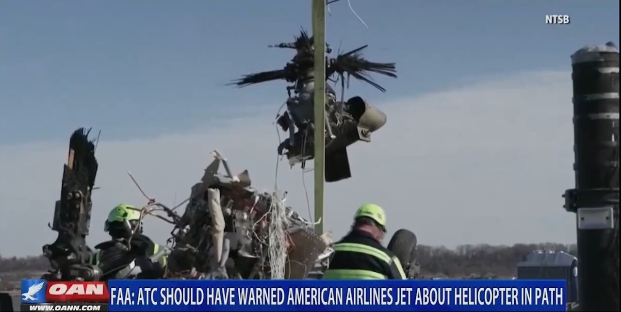 FAA: ATC SHOULD HAVE WARNED AMERICAN AIRLINES JET ABOUT HELICOPTER IN PATH