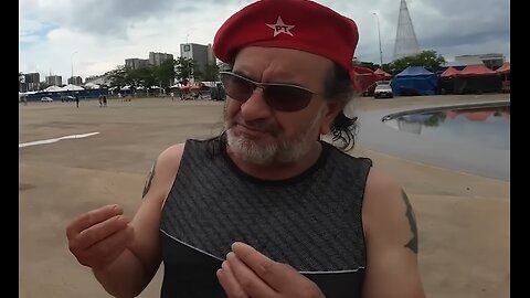 O nível de esquerdismo desse cidadão certamente é grave KKKKK