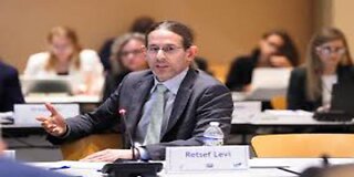 CDC Taps COVID Vaccine Skeptic to Lead Key Panel