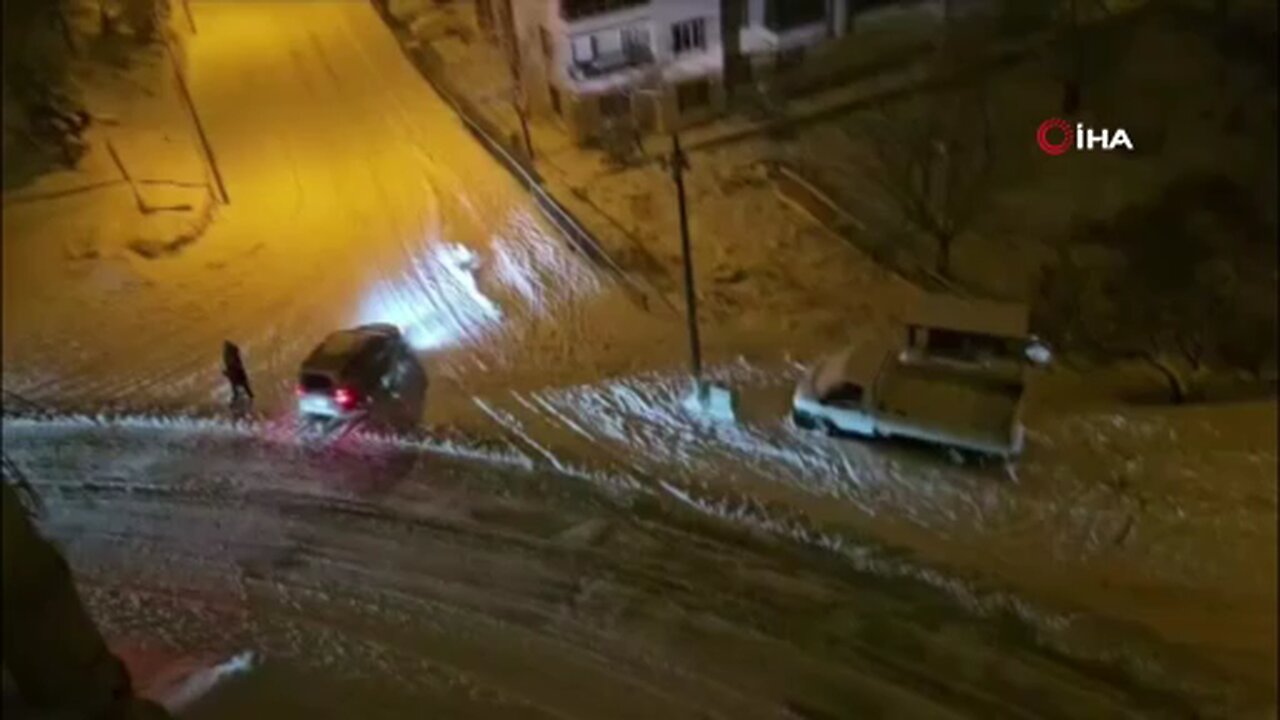 Darende’de kar yağışıyla gelen eğlence