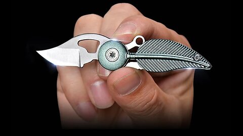 Stylish Feather-Shaped Pocket Knife With Neck Strap