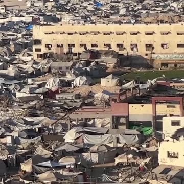 Ga_za City shows growing overcrowding in the western part