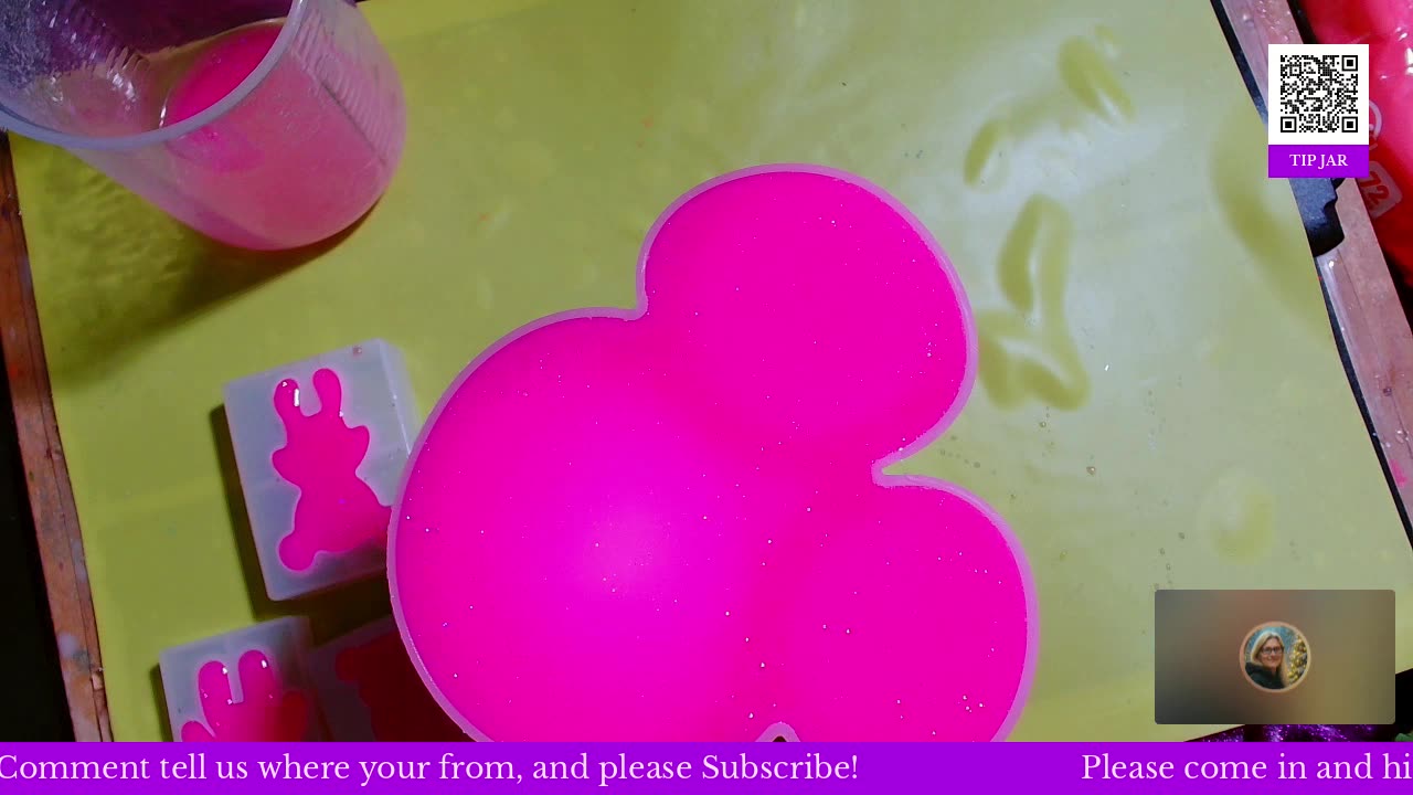 Momma Coop's Got The Pour