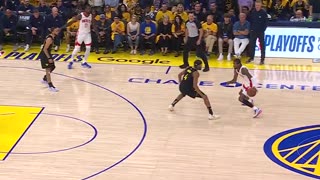 NBA - MOSES MOODY CLAMPS TO END Q1 🔒