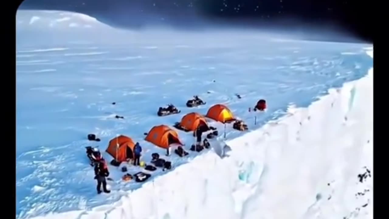 Antarctica ice wall: This demon is getting scary🥀