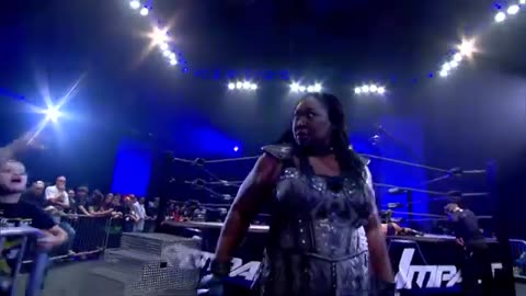 Brooke vs Awesome Kong