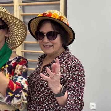 good vibes fyp ikoiko trend bestie dance oldpeopledancing #caregiver #funny #elderlycareservices