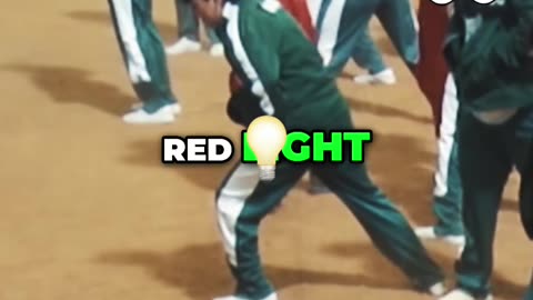 "Red Light, Green Light – The Final Minute Tension"