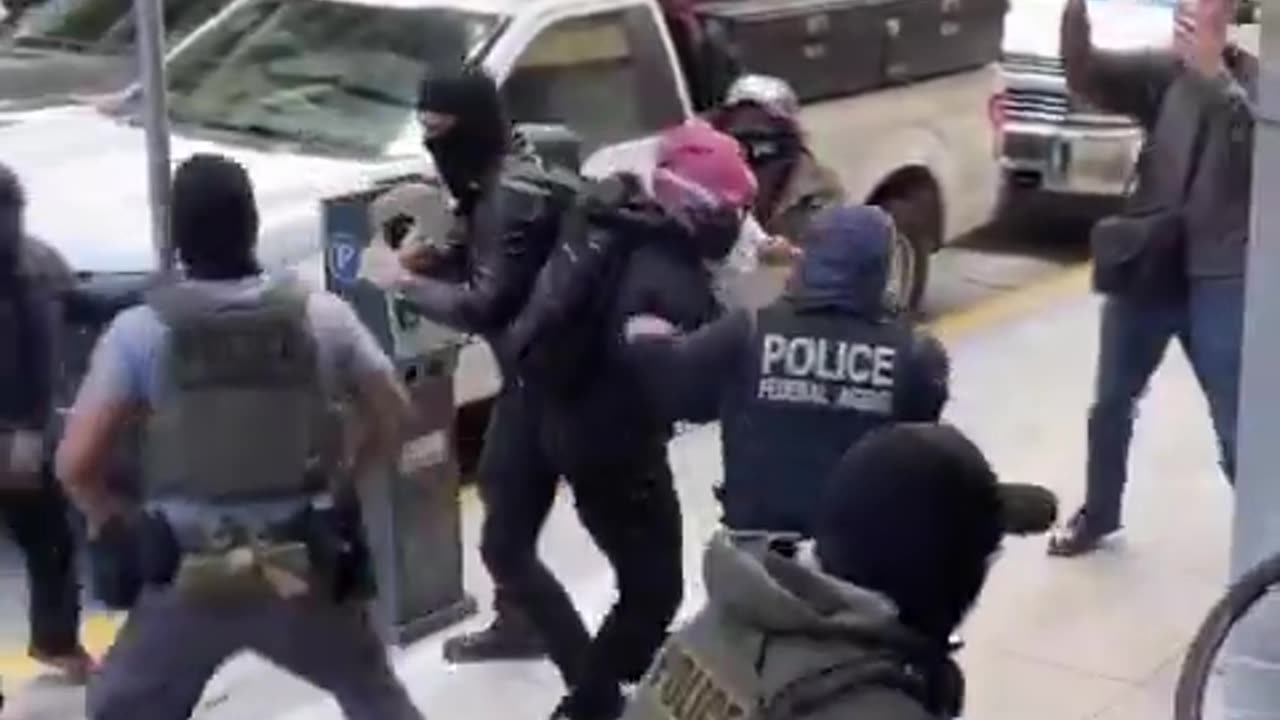Antifa attack ICE in San Fran