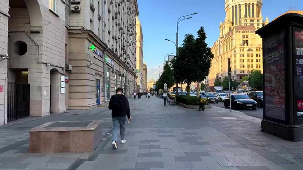 # 1476 - Moskva med ekonomiska sanktioner VS Paris utan.