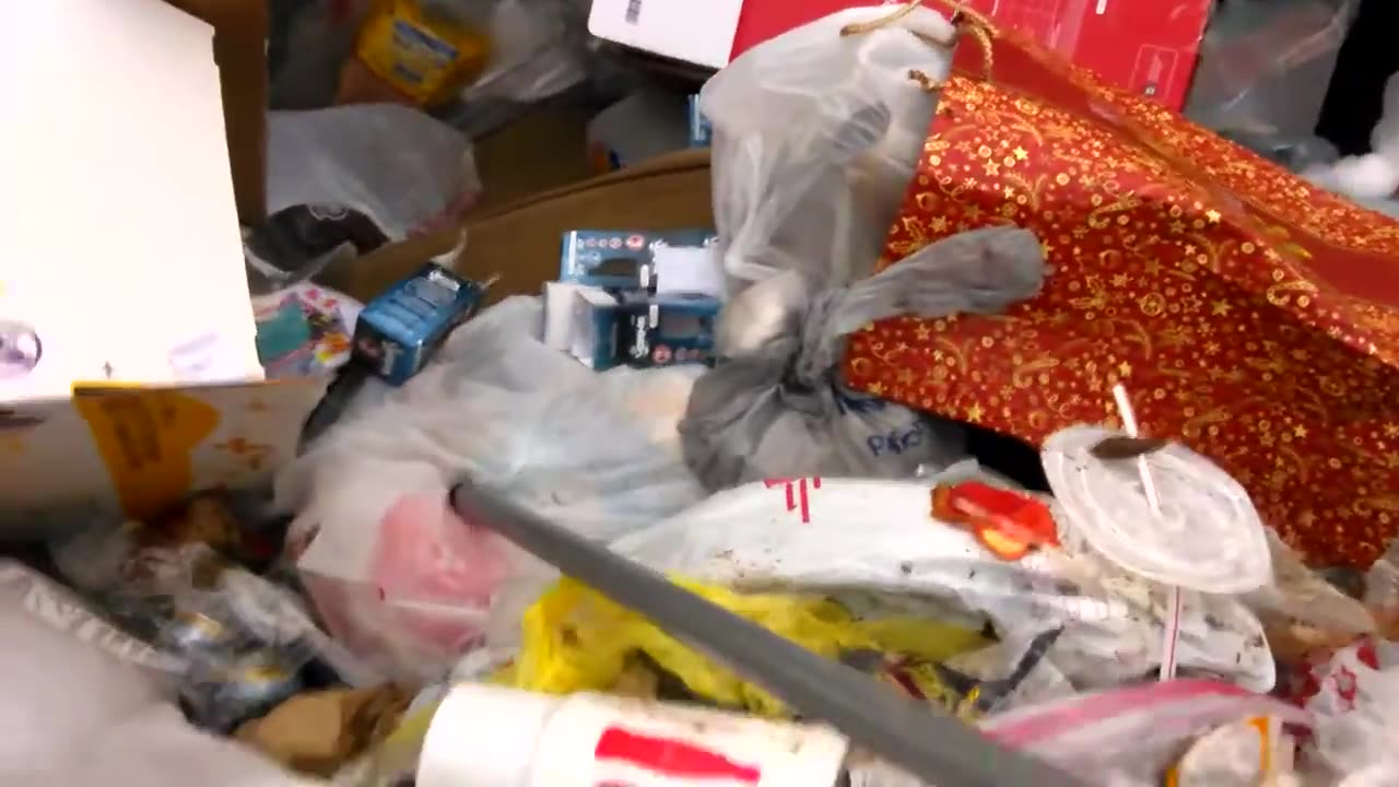 MyCokeRewards Dumpster Dive (07) (Complete) (Short Version)