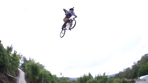 Landing a Quadruple Backflip - Your Daily Does of Internet