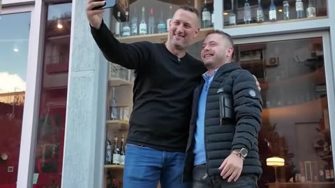 Qytetarët e Tiranës hapin zemrën me Florjan Binajn!