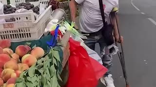 What a hardworking man!.hd
