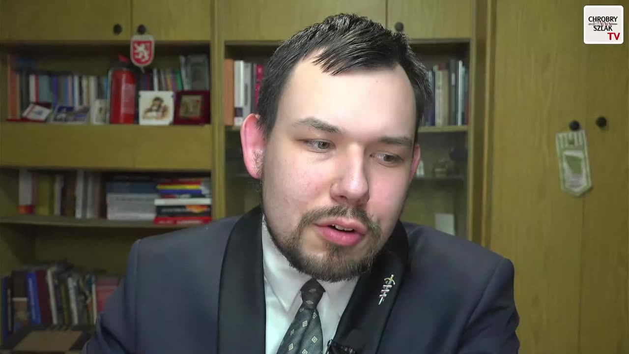 Świątecznie - po debatach. Braun w górę, Trzaskowski i Mentzen w dół.