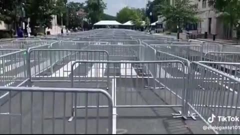 Social Media Roasts U.S. Military Parade as Ridiculous 😂