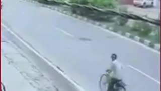 Raebareli: Speeding Scorpio Mows Down 2 Labourers, Driver Flees;