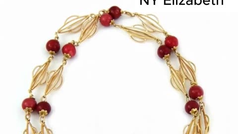 VINTAGE RED CORAL NECKLACE