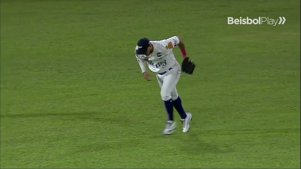 Alberth Martínez se lució en el LF