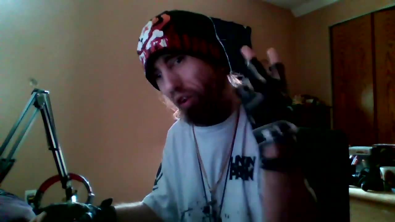 Cyraxx YouTube 04-26-25 my responce to SmokeyMC