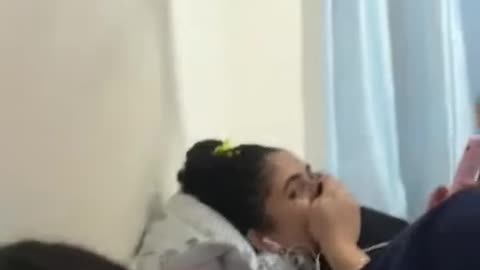 homem peidando #shorts.mp4