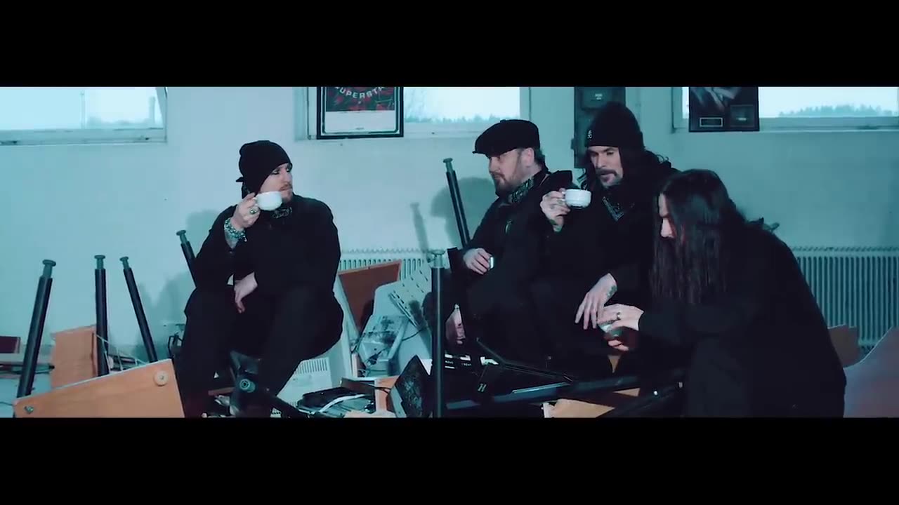 HARDCORE SUPERSTAR bring the hpuse down