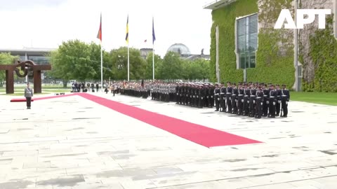 🚩 Zelensky Arrives in Berlin to meet with Chancellor Merz
