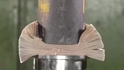 Hydraulic Press 😱😱😱