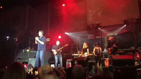 Blake Shelton - Gonna - Live at Cowboys Dancehall Pop Up Show in San Antonio 9-21-2018