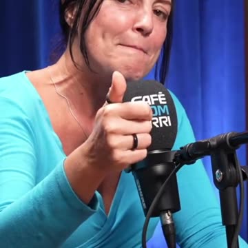 O BOLSONARO É O MAIOR INIMIGO DO SISTEMA CORRUPTO E NEFASTO QUE TOMOU O BRASIL.