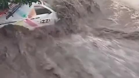 Flash flooding in Querétaro, Mexico, yesterday.