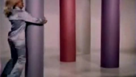 Commercial - Royal Crown Cola w Nancy Sinatra (1967)
